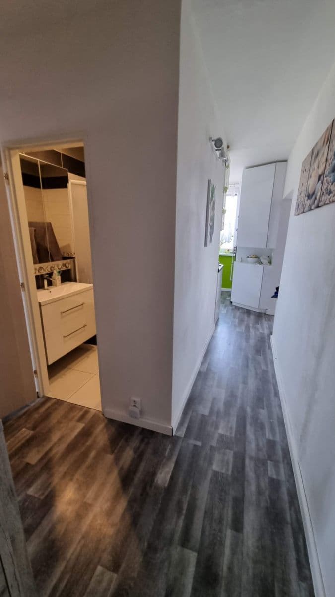 2 bedroom with open-plan kitchen flat to rent, 71 m², Žitná, Brno, Jihomoravský Region 2 bedroom with open-plan kitchen flat to rent, 71 m², Žitná, Brno, Jihomoravský Region
