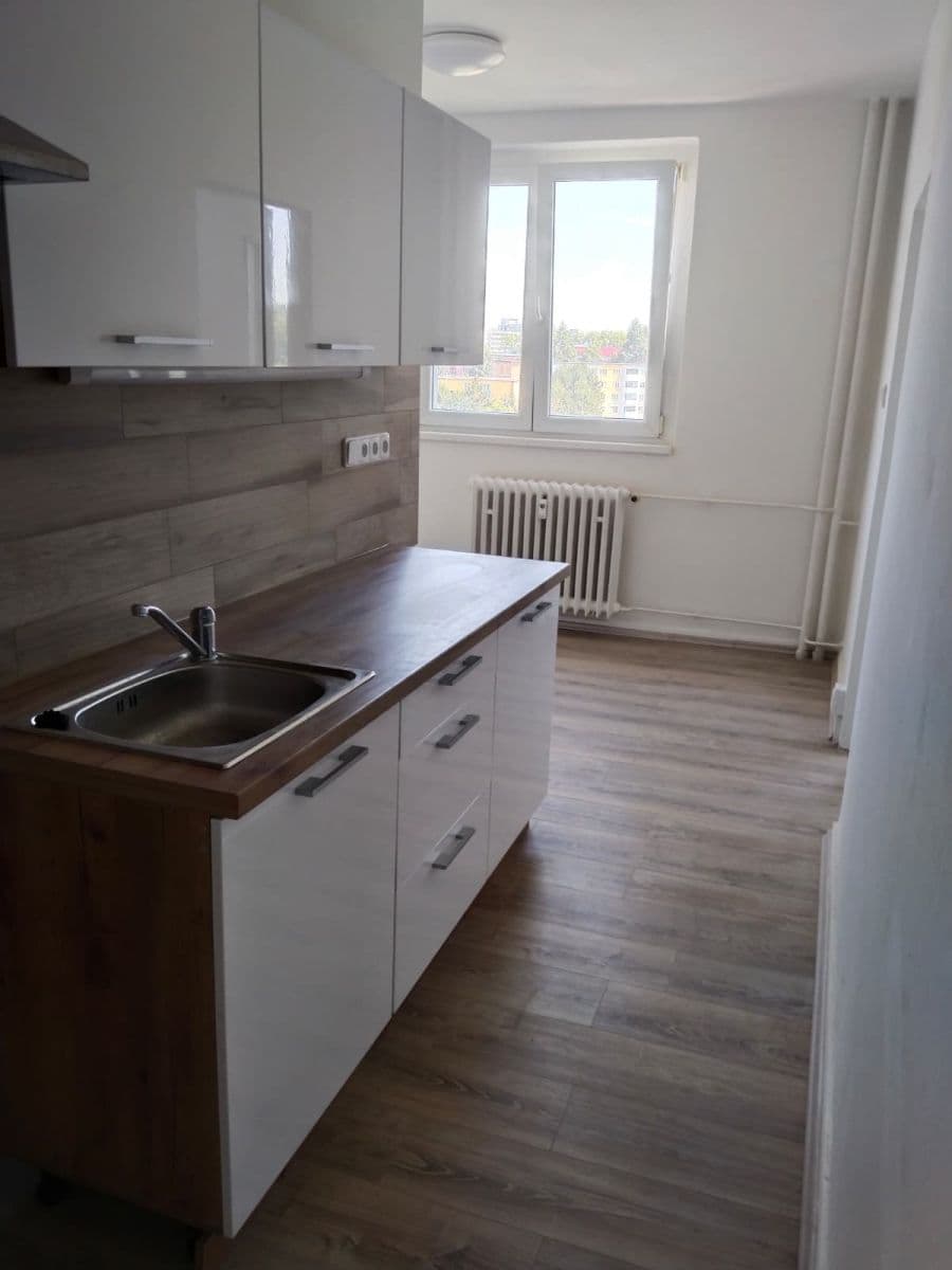 3 bedroom flat to rent, 65 m², Kmochova, Olomouc, Olomoucký Region 3 bedroom flat to rent, 65 m², Kmochova, Olomouc, Olomoucký Region