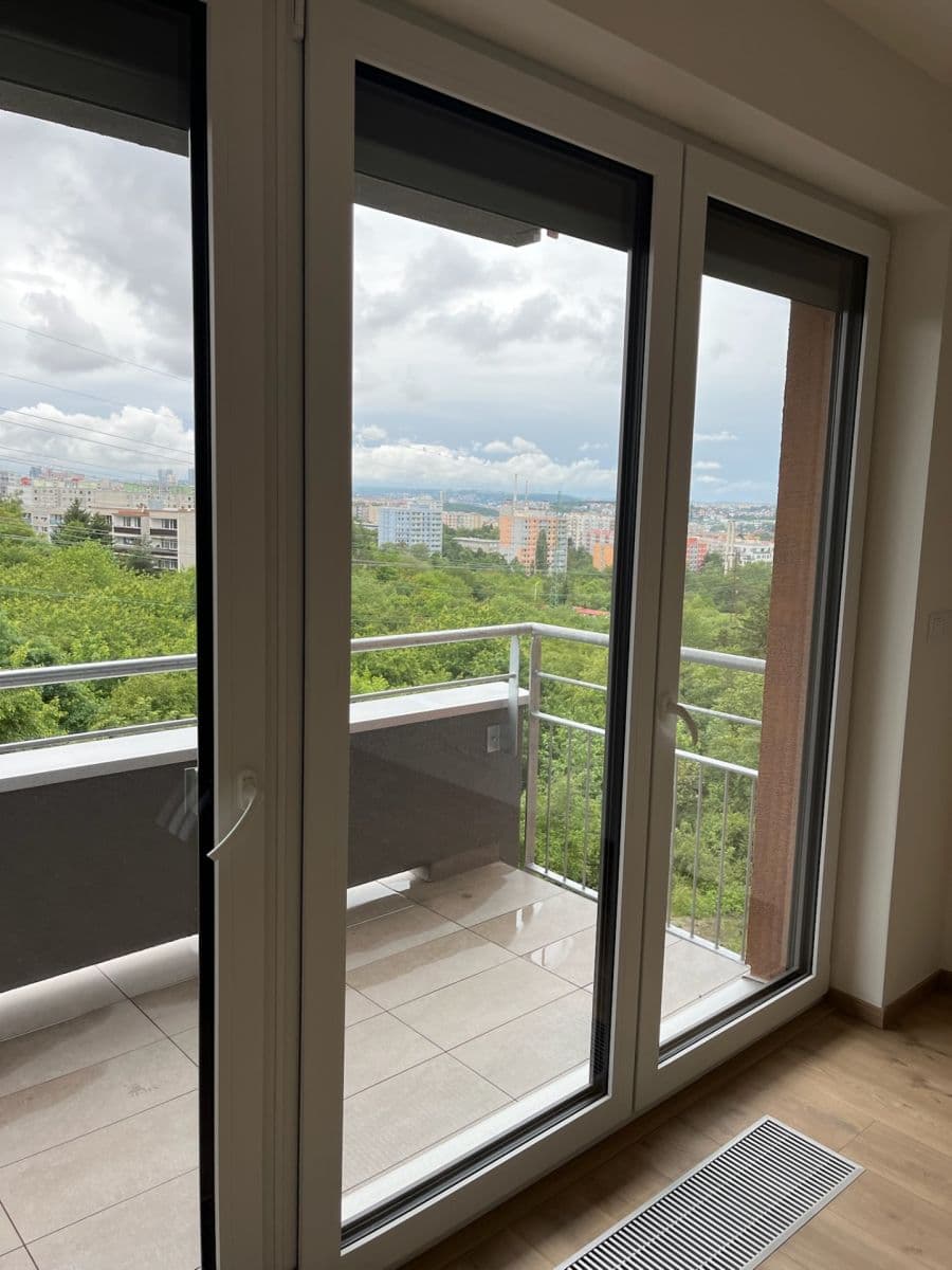 1 bedroom with open-plan kitchen flat to rent, 59 m², Drahňovická, Prague, Prague 1 bedroom with open-plan kitchen flat to rent, 59 m², Drahňovická, Prague, Prague
