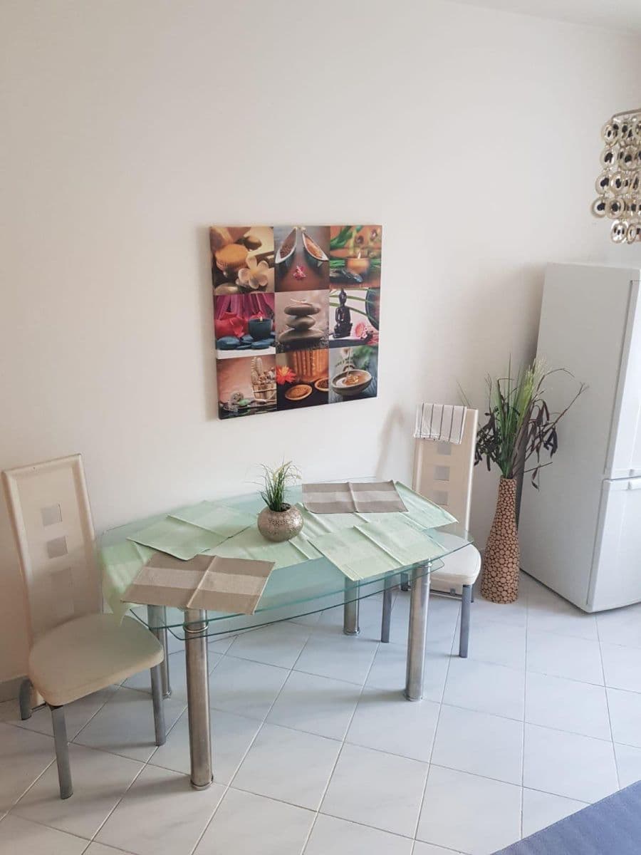 2 bedroom flat to rent, 95 m², U Waltrovky, Prague, Prague 2 bedroom flat to rent, 95 m², U Waltrovky, Prague, Prague