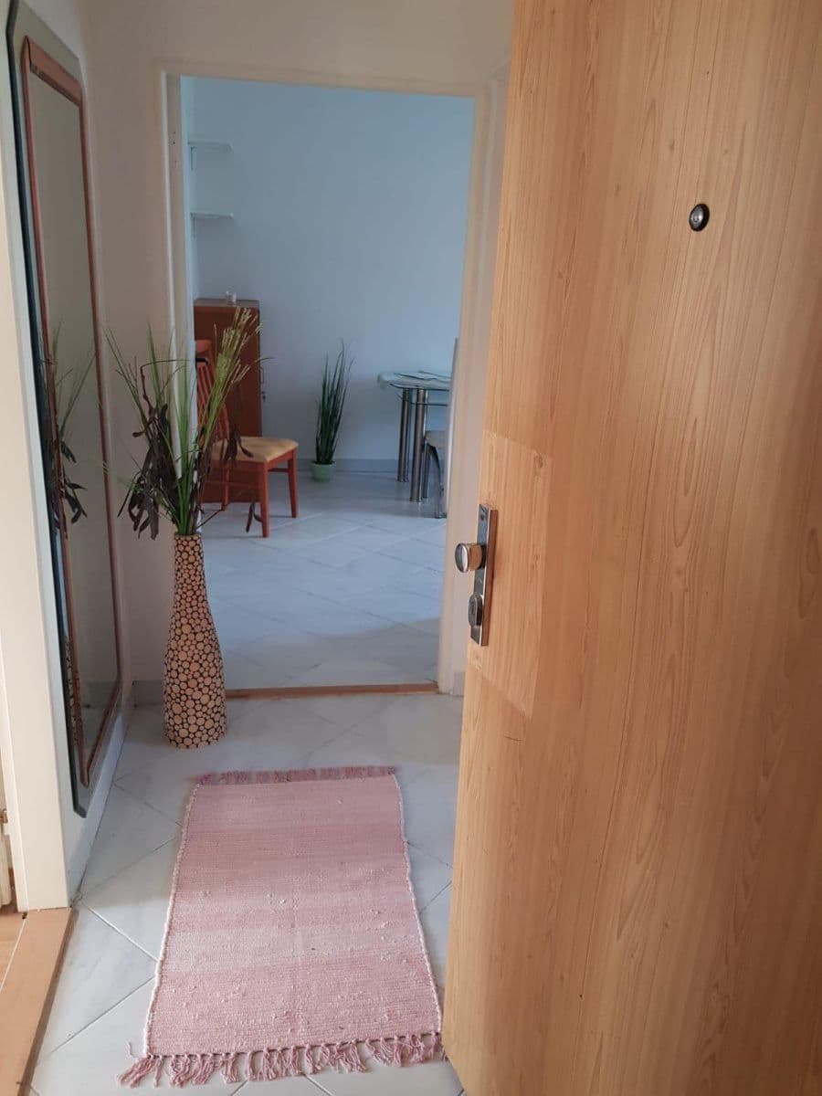2 bedroom flat to rent, 95 m², U Waltrovky, Prague, Prague 2 bedroom flat to rent, 95 m², U Waltrovky, Prague, Prague
