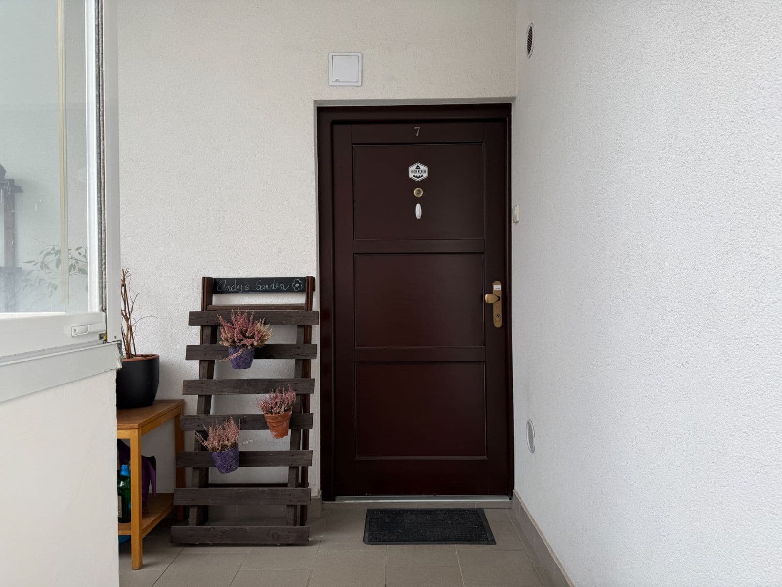 1 bedroom with open-plan kitchen flat to rent, 62 m², Hořanská, Prague, Prague 1 bedroom with open-plan kitchen flat to rent, 62 m², Hořanská, Prague, Prague