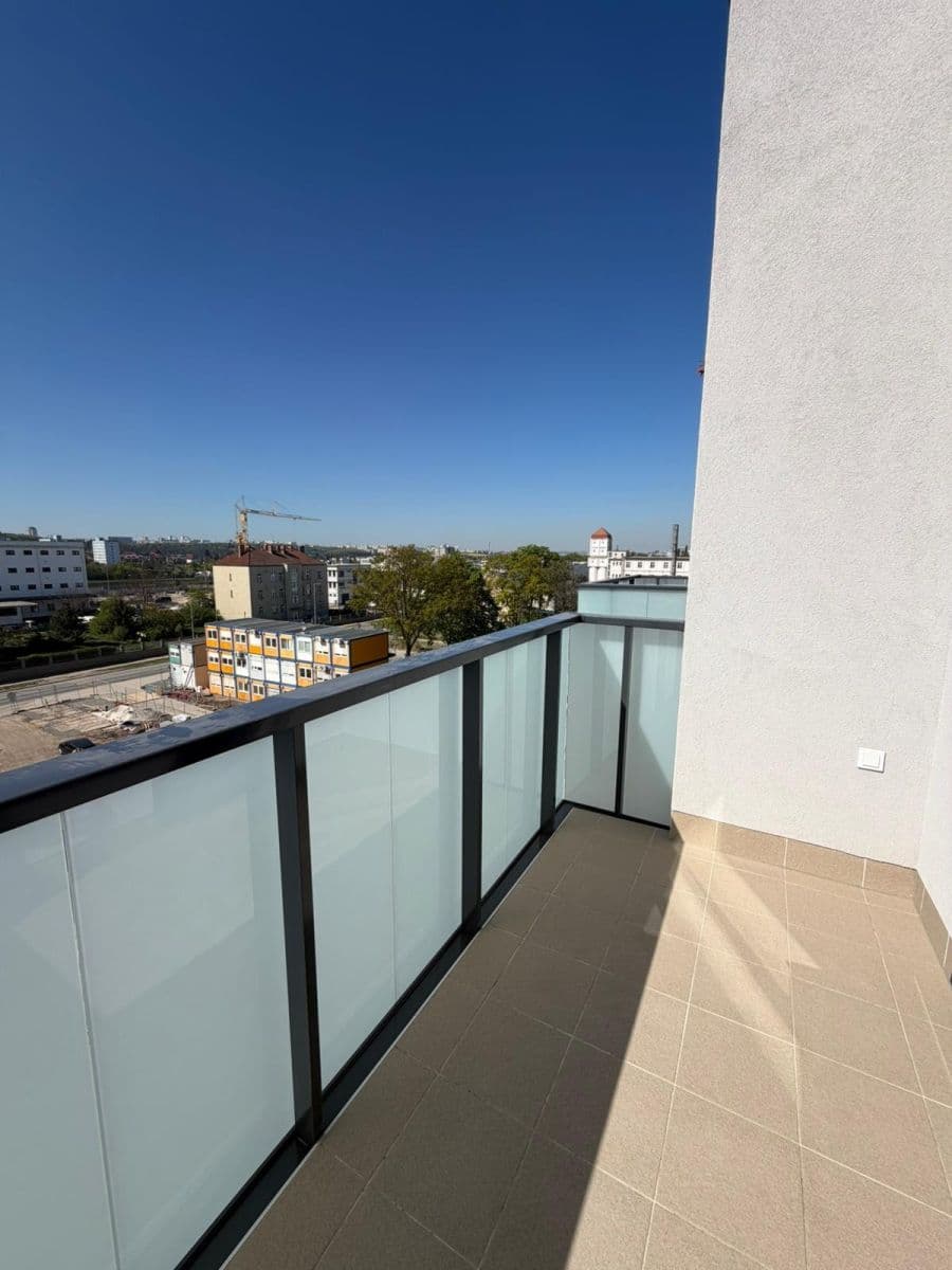 Studio flat to rent, 30 m², U Továren, Prague, Prague Studio flat to rent, 30 m², U Továren, Prague, Prague