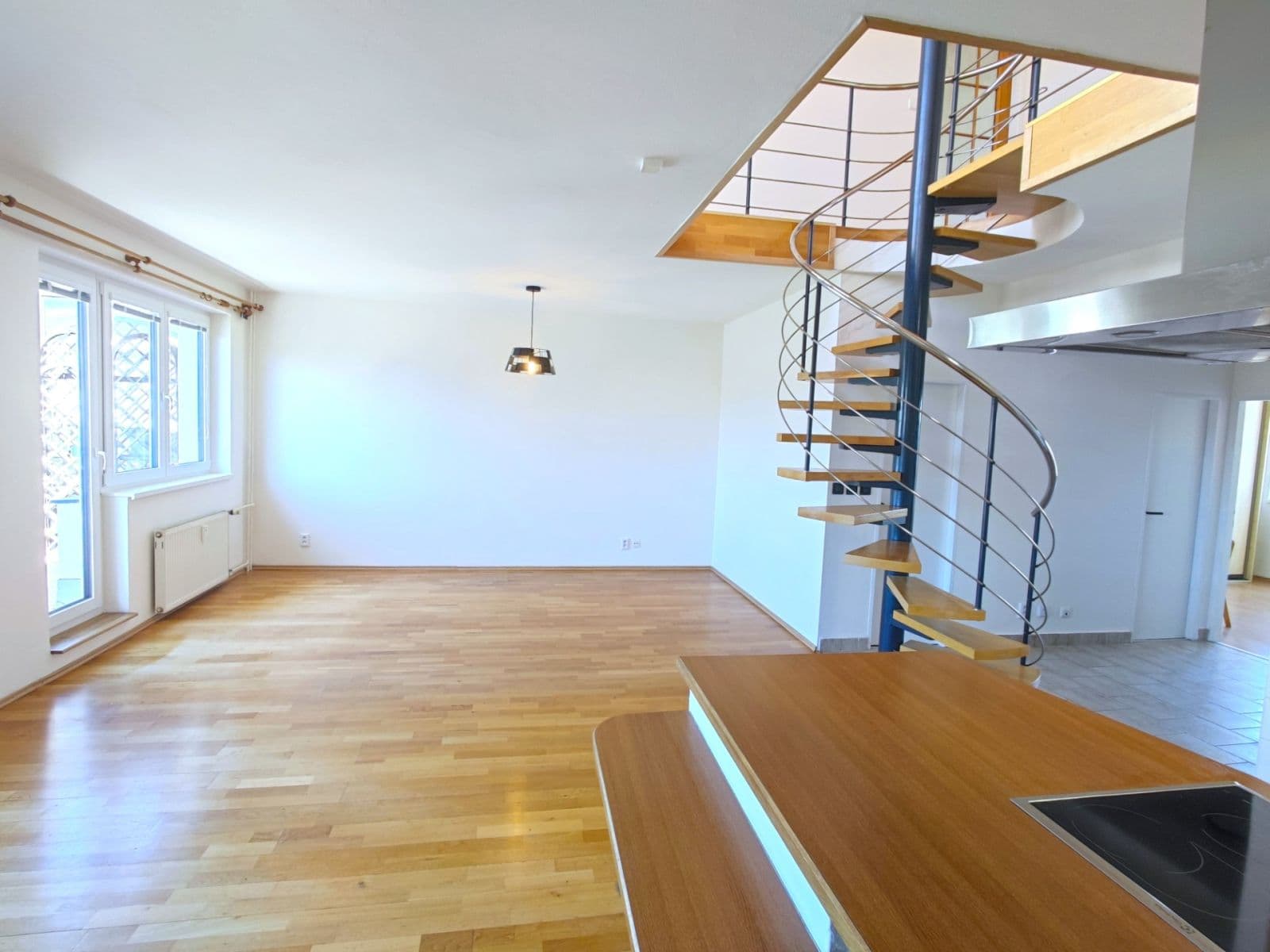 4 bedroom with open-plan kitchen flat to rent, 146 m², Sulova, Prague, Prague 4 bedroom with open-plan kitchen flat to rent, 146 m², Sulova, Prague, Prague