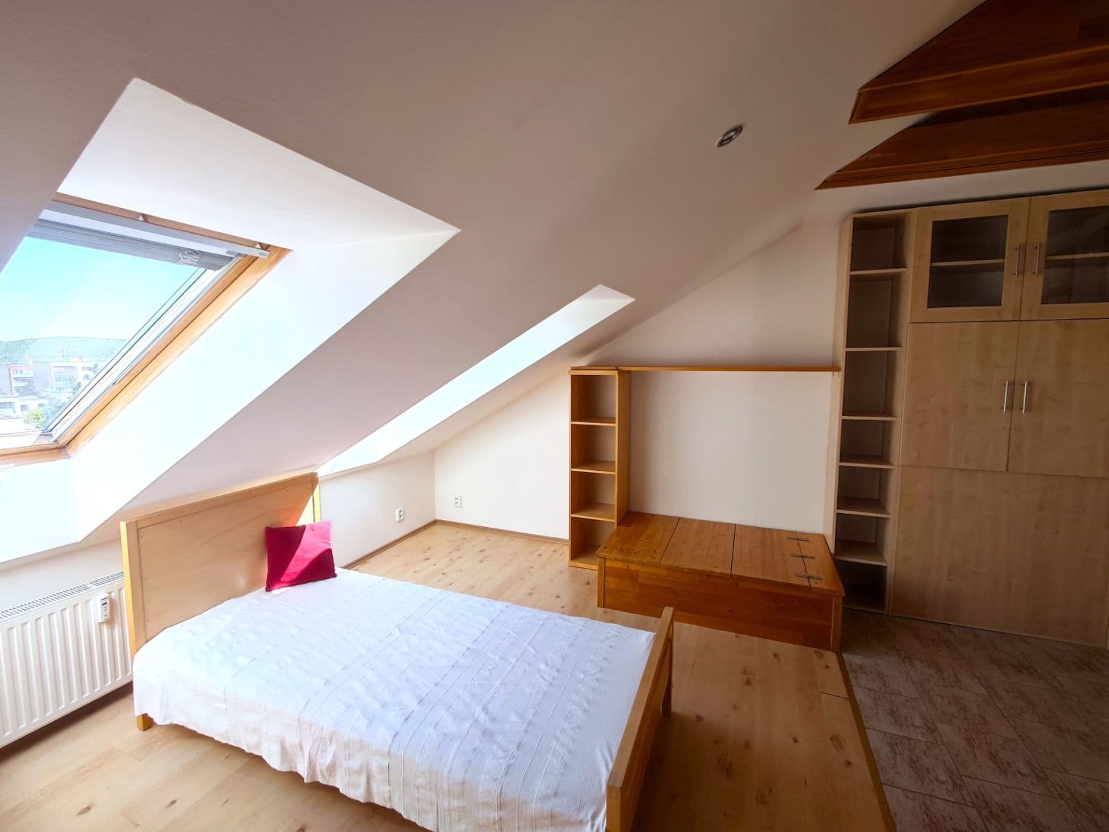 4 bedroom with open-plan kitchen flat to rent, 146 m², Sulova, Prague, Prague 4 bedroom with open-plan kitchen flat to rent, 146 m², Sulova, Prague, Prague
