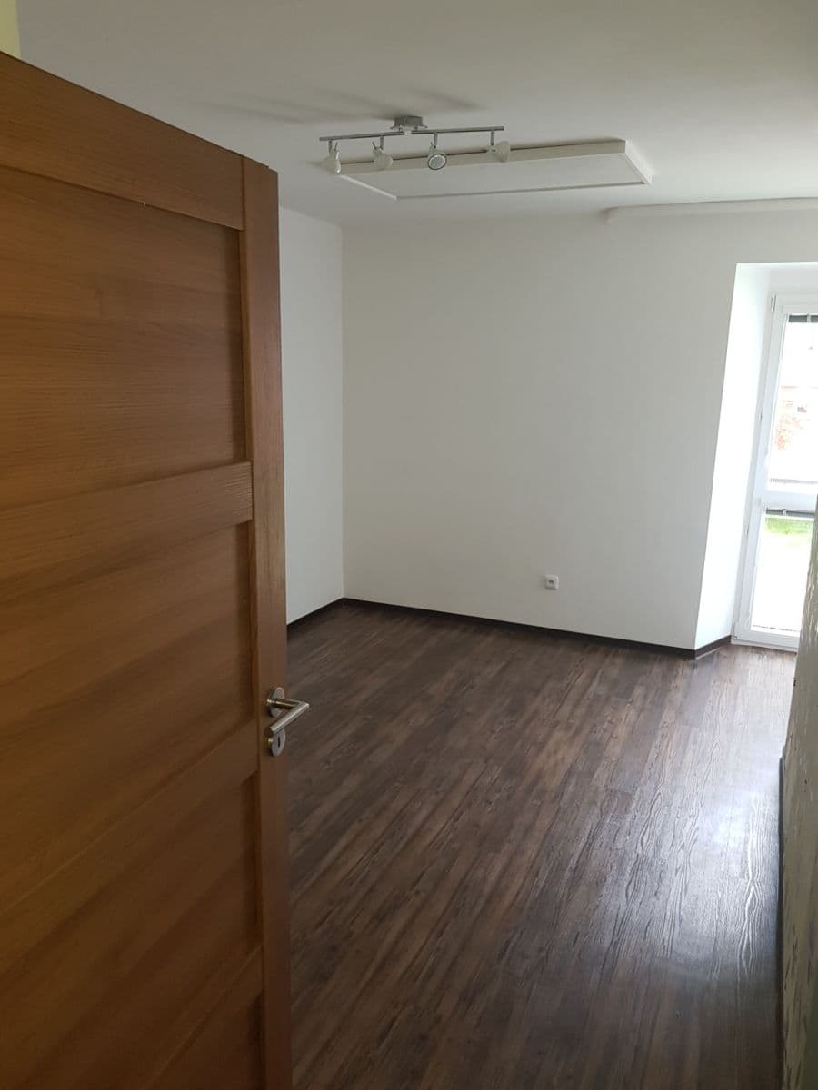 1 bedroom with open-plan kitchen flat for sale, 53 m², Družstevní, Pohořelice, Jihomoravský Region 1 bedroom with open-plan kitchen flat for sale, 53 m², Družstevní, Pohořelice, Jihomoravský Region