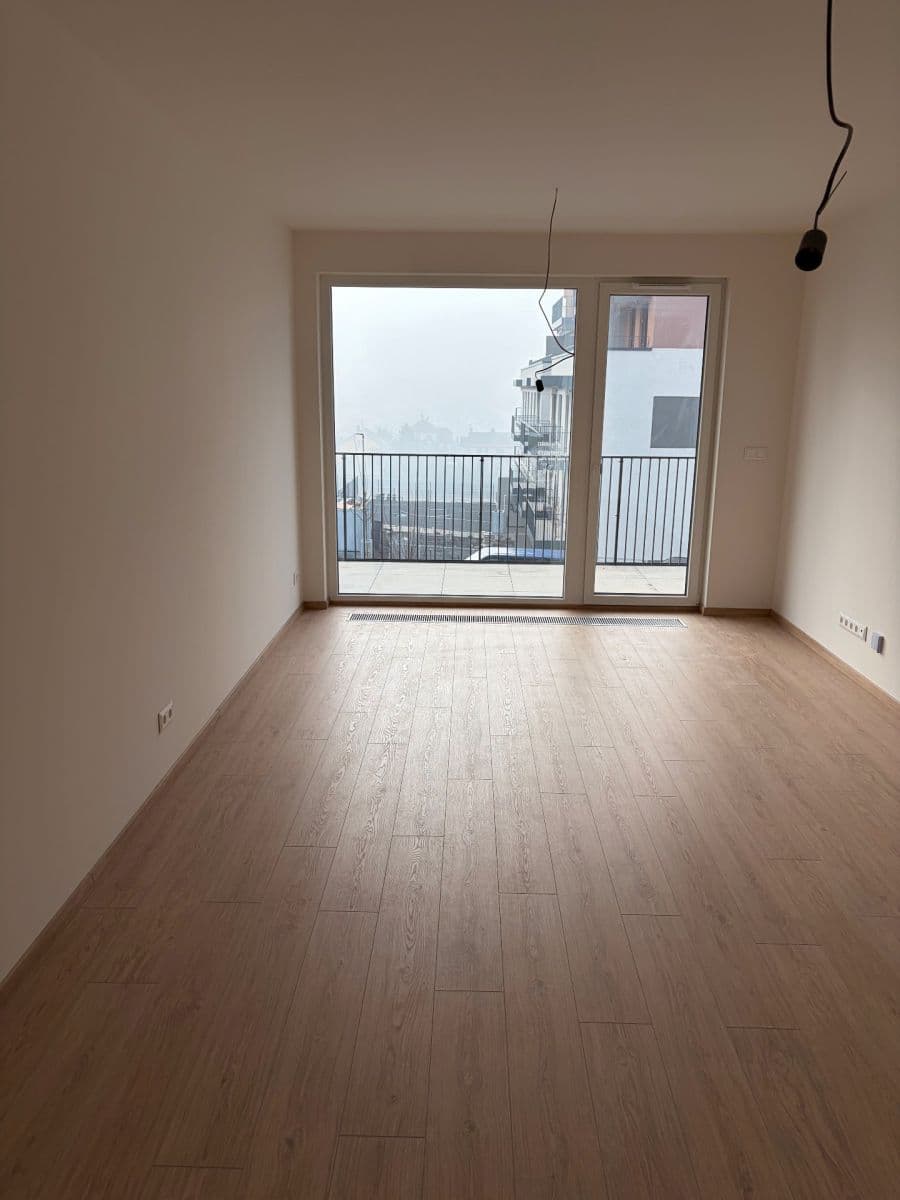 Studio flat to rent, 31 m², Haenkeho, Prague, Prague Studio flat to rent, 31 m², Haenkeho, Prague, Prague