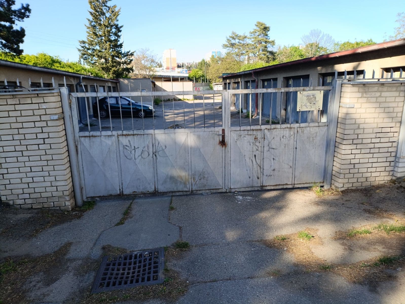 garage to rent, 16 m², Fügnerova, Brno, Jihomoravský Region garage to rent, 16 m², Fügnerova, Brno, Jihomoravský Region