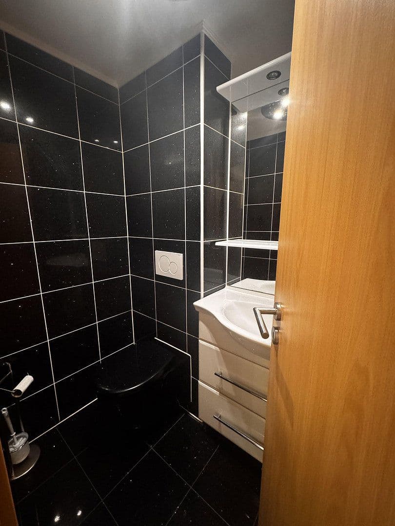 6 bedroom flat to rent, 150 m², Neuwied, Rhineland-Palatinate 6 bedroom flat to rent, 150 m², Neuwied, Rhineland-Palatinate