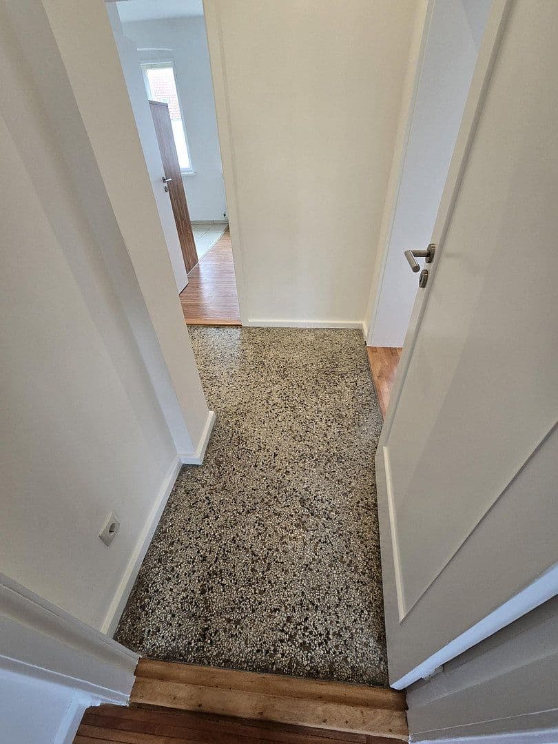 3 bedroom with open-plan kitchen flat to rent, 114 m², Gerhart-Hauptmann Straße 43/45, Teltow, Brandenburg 3 bedroom with open-plan kitchen flat to rent, 114 m², Gerhart-Hauptmann Straße 43/45, Teltow, Brandenburg