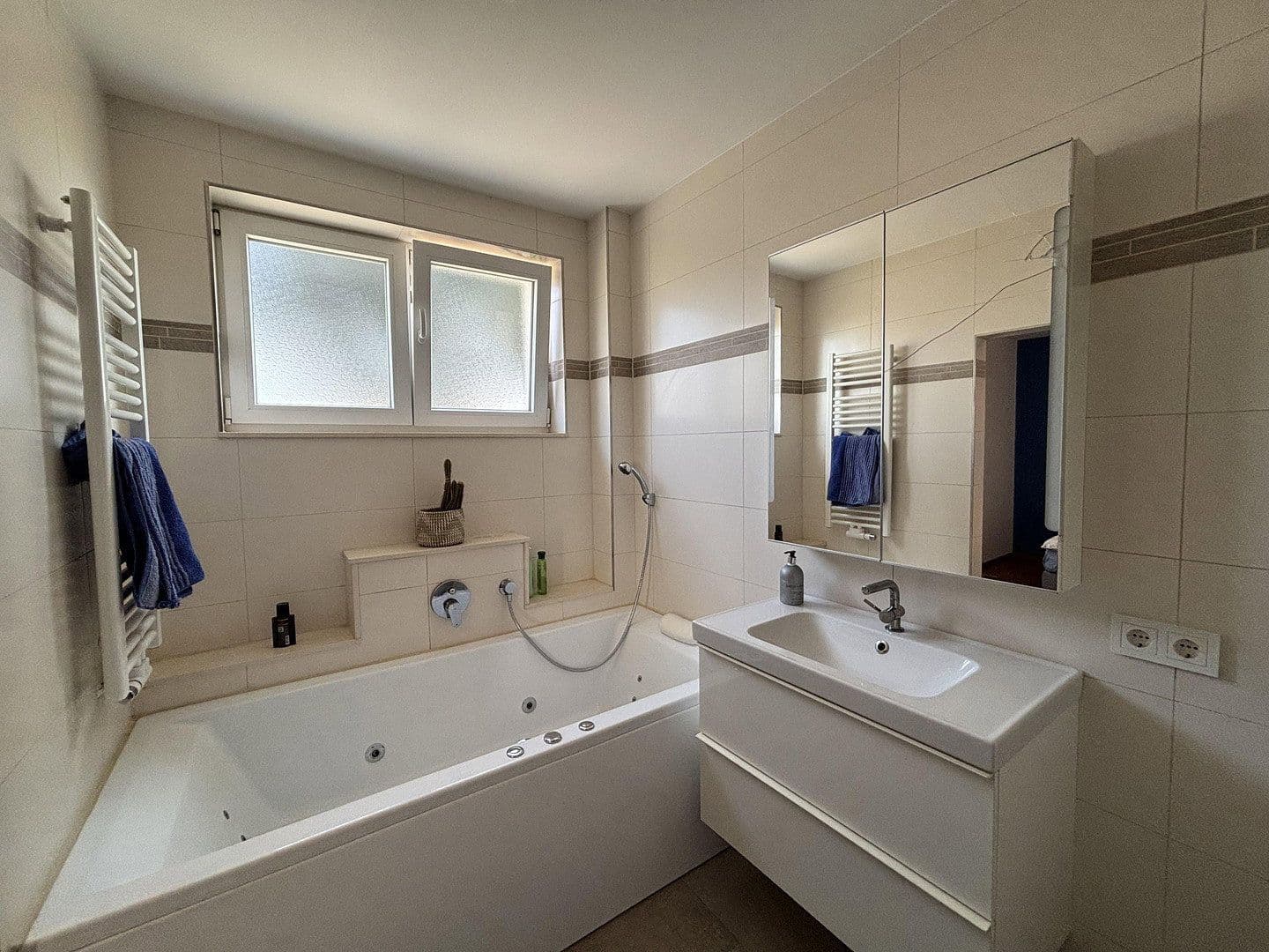 house for sale, 400 m², Heusenstamm, Hesse house for sale, 400 m², Heusenstamm, Hesse