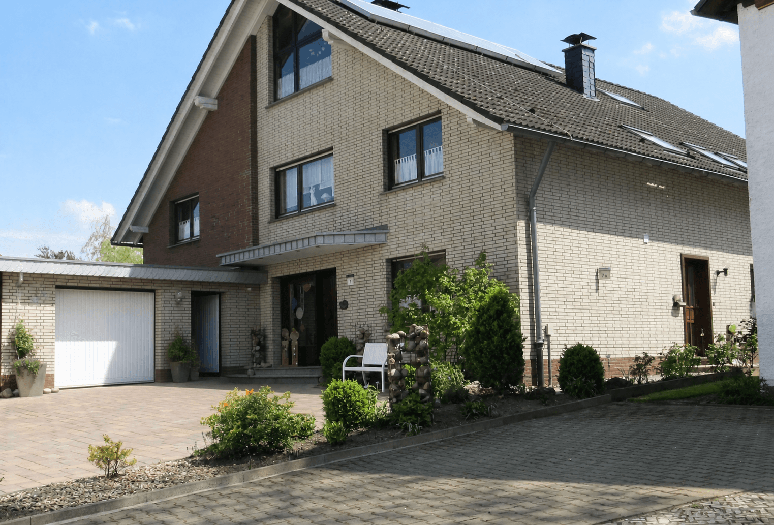 house for sale, 330 m², Bad Wünnenberg, North Rhine-Westphalia house for sale, 330 m², Bad Wünnenberg, North Rhine-Westphalia