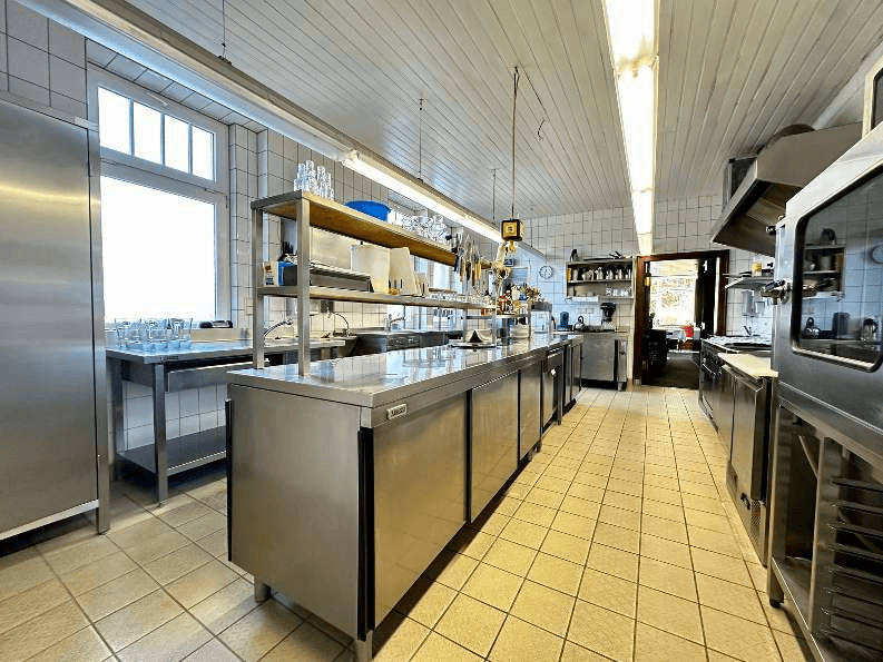 non-residential property for sale, 1,960 m², Dingelstädter Str. 43, Heilbad Heiligenstadt, Thuringia non-residential property for sale, 1,960 m², Dingelstädter Str. 43, Heilbad Heiligenstadt, Thuringia