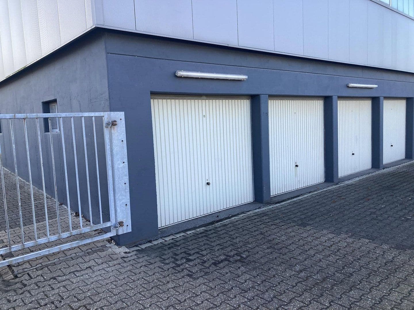 non-residential property for sale, 2,400 m², Carl-Zeiss-Straße 16, Alsdorf, North Rhine-Westphalia non-residential property for sale, 2,400 m², Carl-Zeiss-Straße 16, Alsdorf, North Rhine-Westphalia