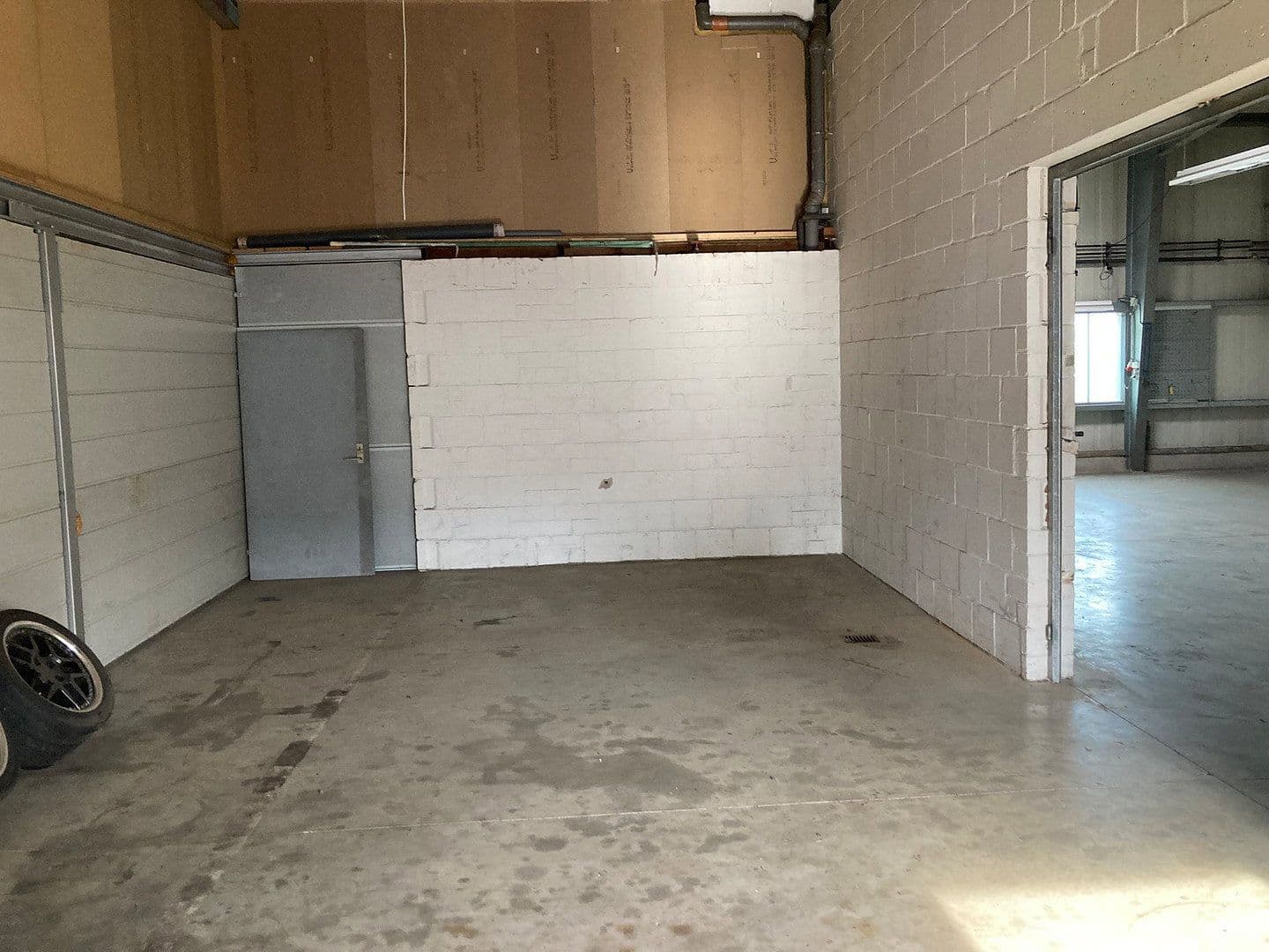 non-residential property for sale, 2,400 m², Carl-Zeiss-Straße 16, Alsdorf, North Rhine-Westphalia non-residential property for sale, 2,400 m², Carl-Zeiss-Straße 16, Alsdorf, North Rhine-Westphalia
