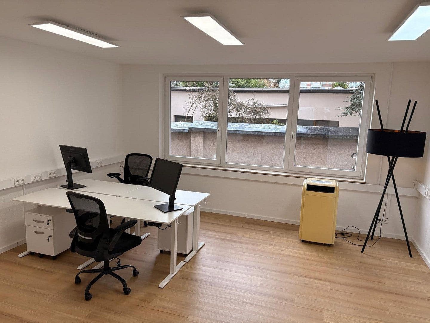 office to rent, 89 m², Monheim am Rhein, North Rhine-Westphalia office to rent, 89 m², Monheim am Rhein, North Rhine-Westphalia