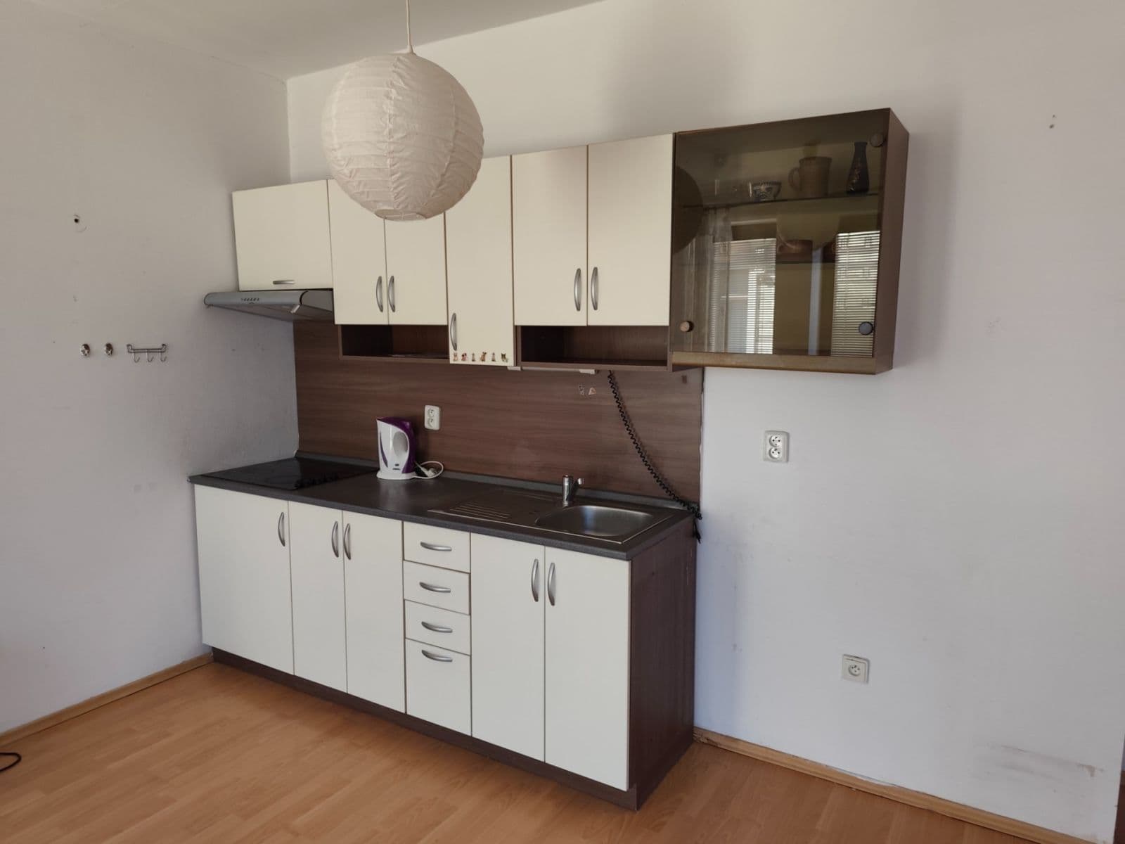 Studio flat to rent, 36 m², Resselovo náměstí, Chrudim, Pardubický Region Studio flat to rent, 36 m², Resselovo náměstí, Chrudim, Pardubický Region
