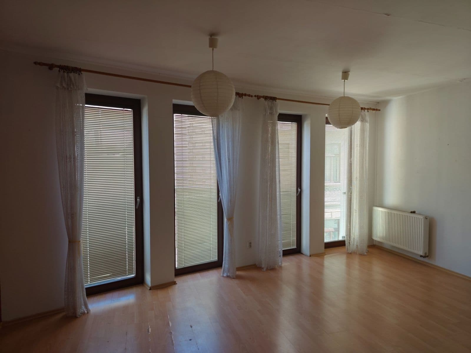 Studio flat to rent, 36 m², Resselovo náměstí, Chrudim, Pardubický Region Studio flat to rent, 36 m², Resselovo náměstí, Chrudim, Pardubický Region