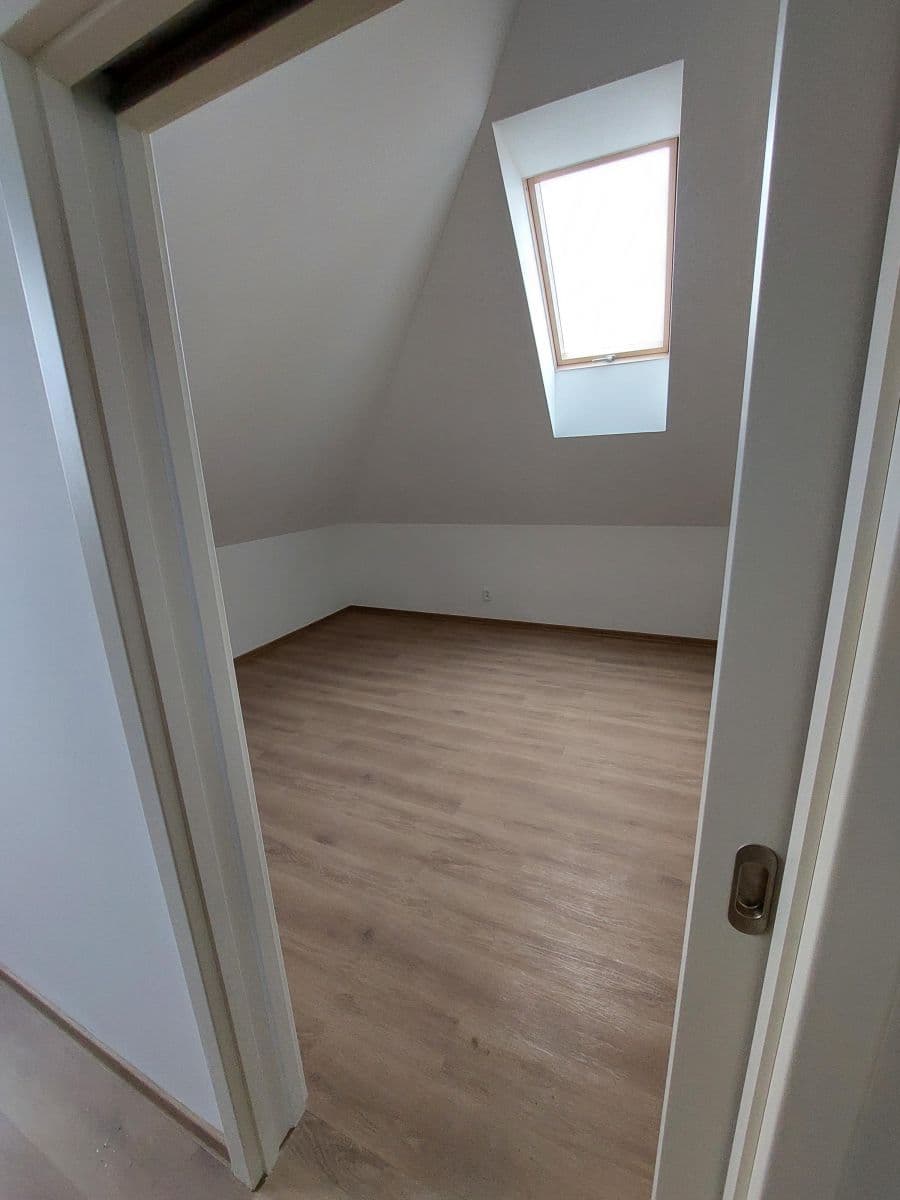 2 bedroom with open-plan kitchen flat to rent, 602 m², K Novému dvoru, Prague, Prague 2 bedroom with open-plan kitchen flat to rent, 602 m², K Novému dvoru, Prague, Prague