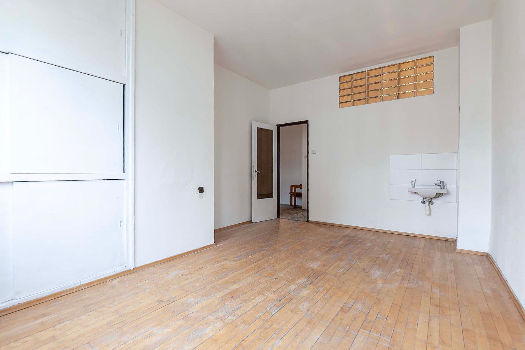 1 bedroom with open-plan kitchen flat for sale, 57 m², U Elektrárny, Prague, Prague 1 bedroom with open-plan kitchen flat for sale, 57 m², U Elektrárny, Prague, Prague