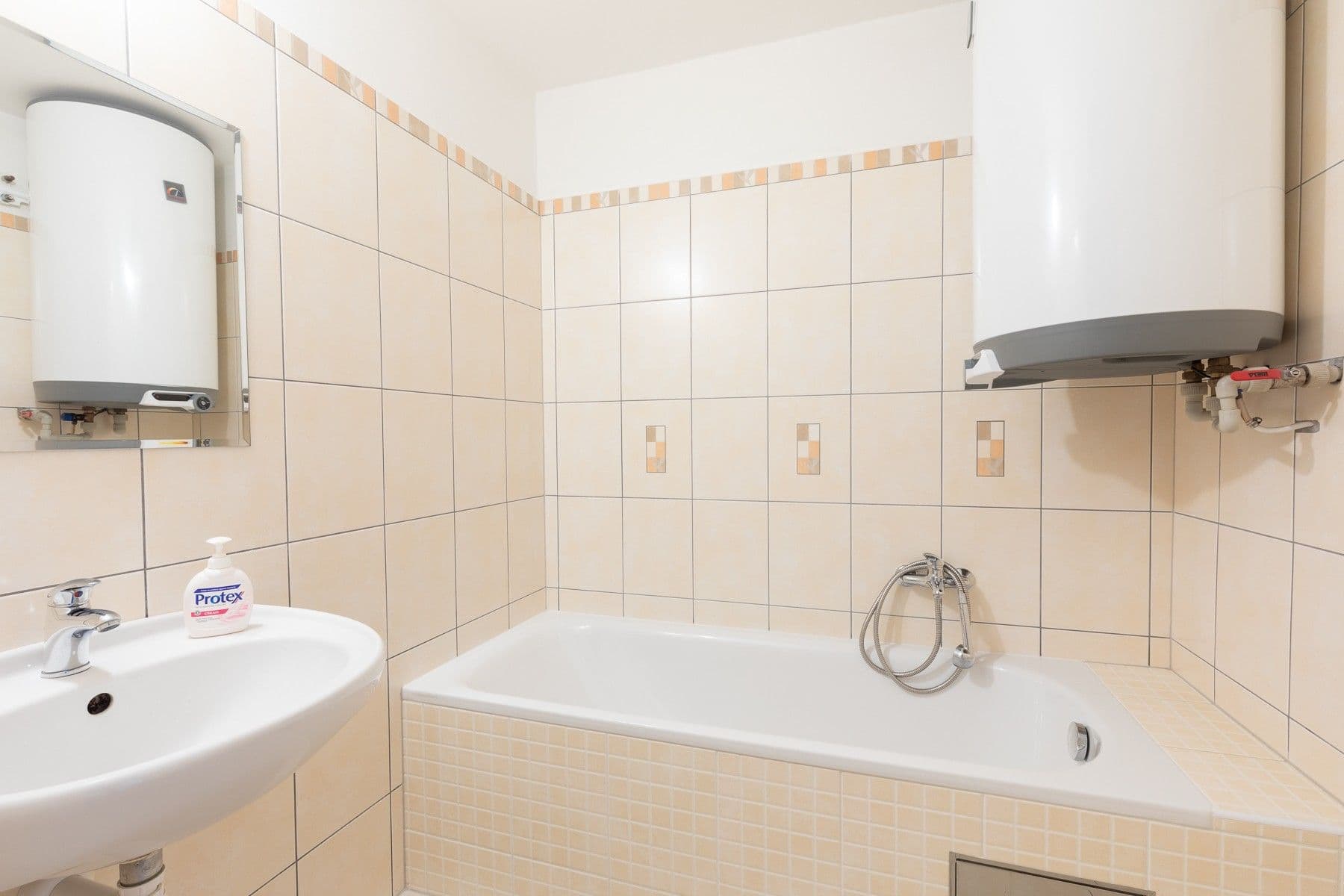 1 bedroom flat to rent, 40 m², Mahenova, Prague, Prague 1 bedroom flat to rent, 40 m², Mahenova, Prague, Prague