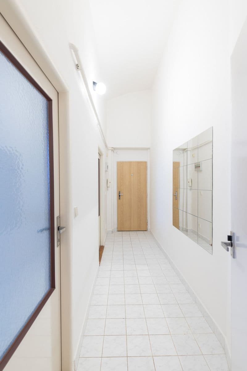 1 bedroom flat to rent, 40 m², Mahenova, Prague, Prague 1 bedroom flat to rent, 40 m², Mahenova, Prague, Prague