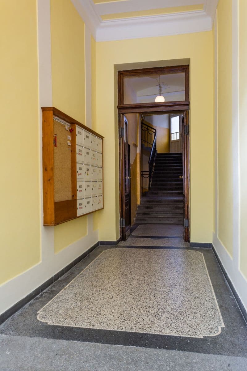 1 bedroom flat to rent, 40 m², Mahenova, Prague, Prague 1 bedroom flat to rent, 40 m², Mahenova, Prague, Prague