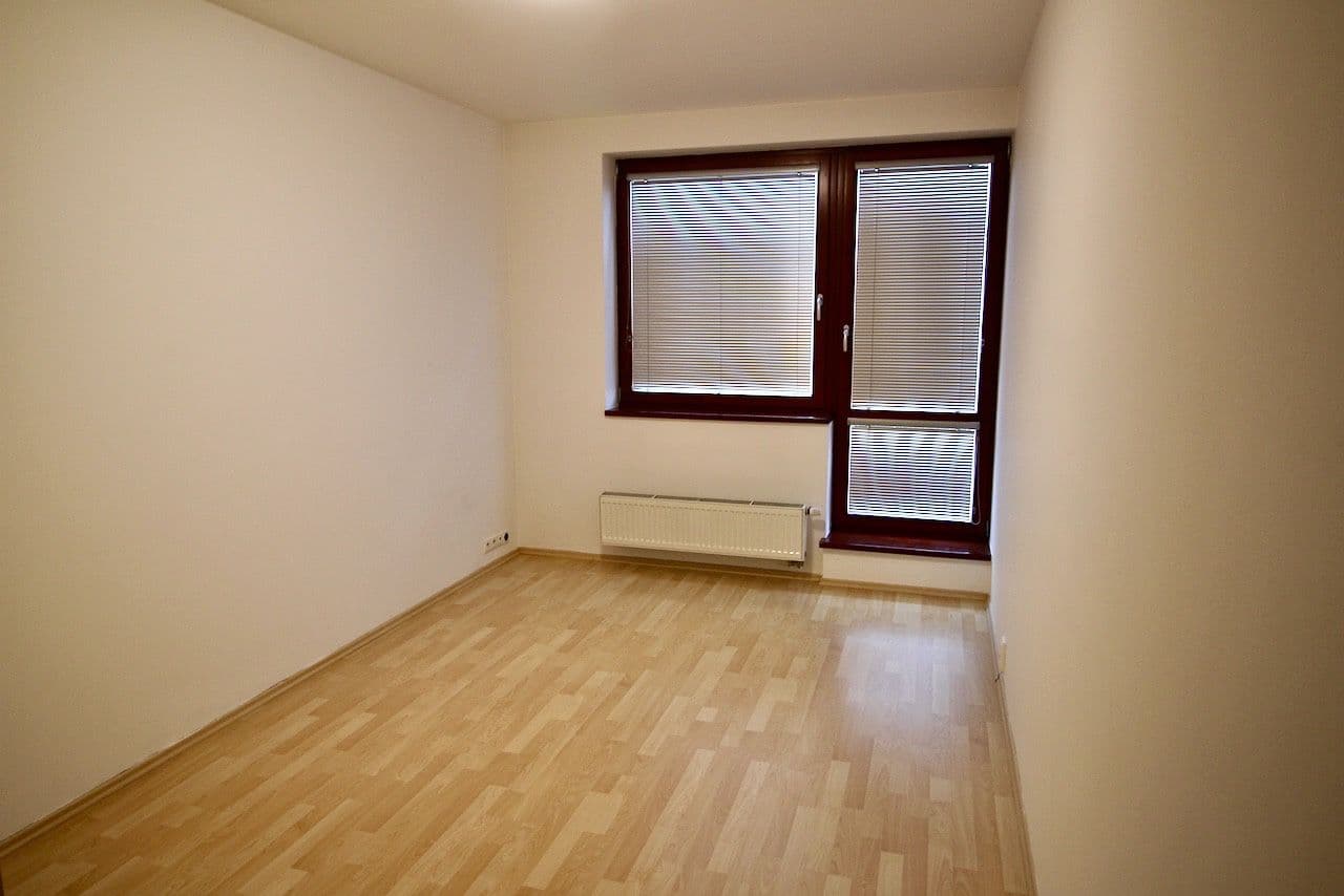 2 bedroom with open-plan kitchen flat to rent, 139 m², Laudonova, Prague, Prague 2 bedroom with open-plan kitchen flat to rent, 139 m², Laudonova, Prague, Prague