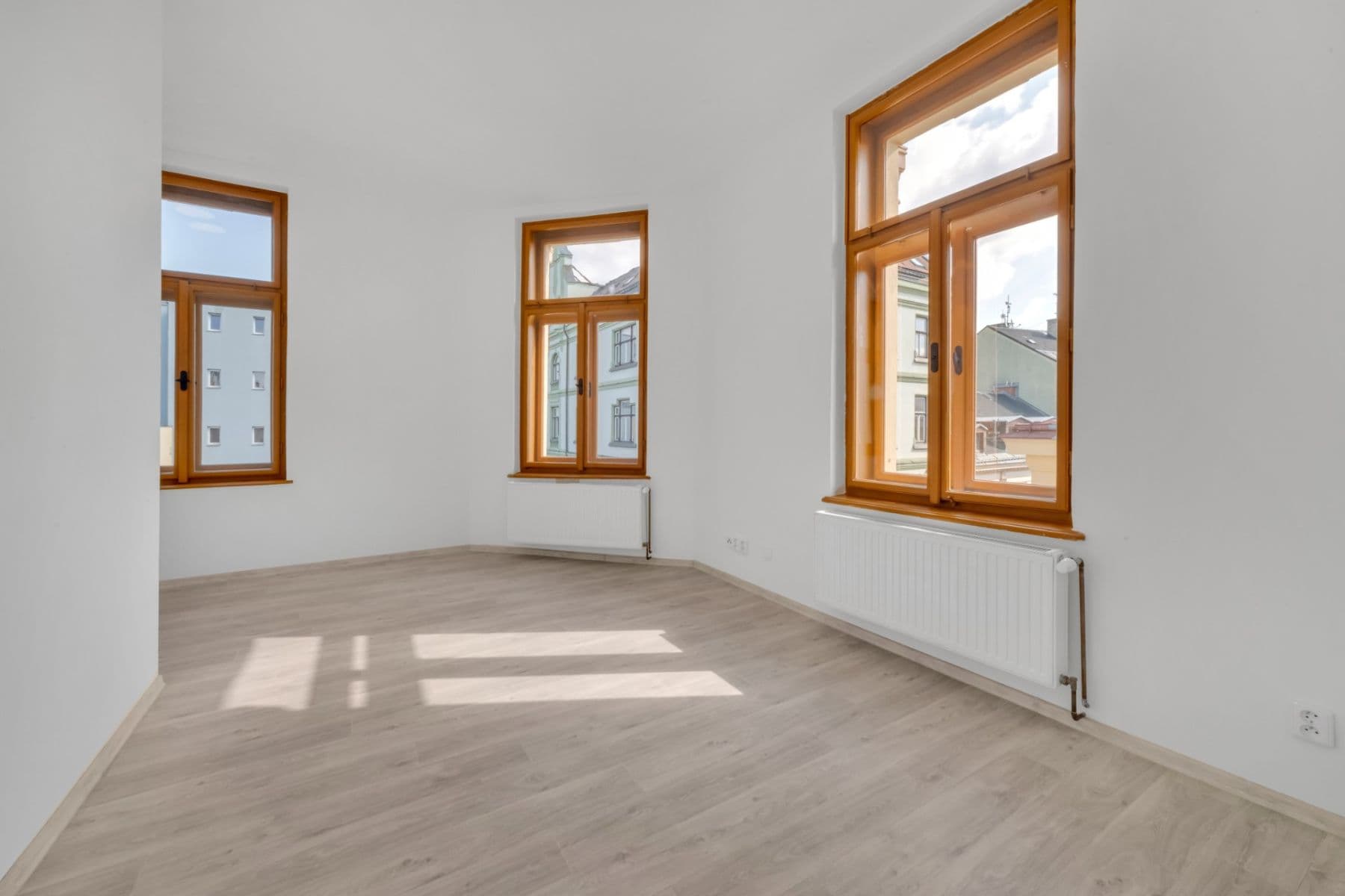 2 bedroom with open-plan kitchen flat for sale, 68 m², Jungmannova, Jablonec nad Nisou, Liberecký Region 2 bedroom with open-plan kitchen flat for sale, 68 m², Jungmannova, Jablonec nad Nisou, Liberecký Region