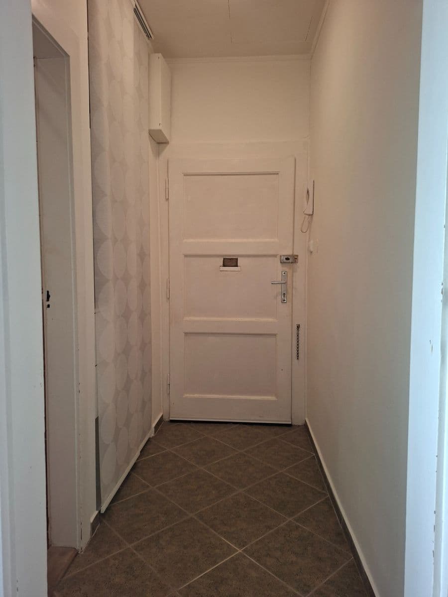 1 bedroom with open-plan kitchen flat to rent, 46 m², Holandská, Prague, Prague 1 bedroom with open-plan kitchen flat to rent, 46 m², Holandská, Prague, Prague
