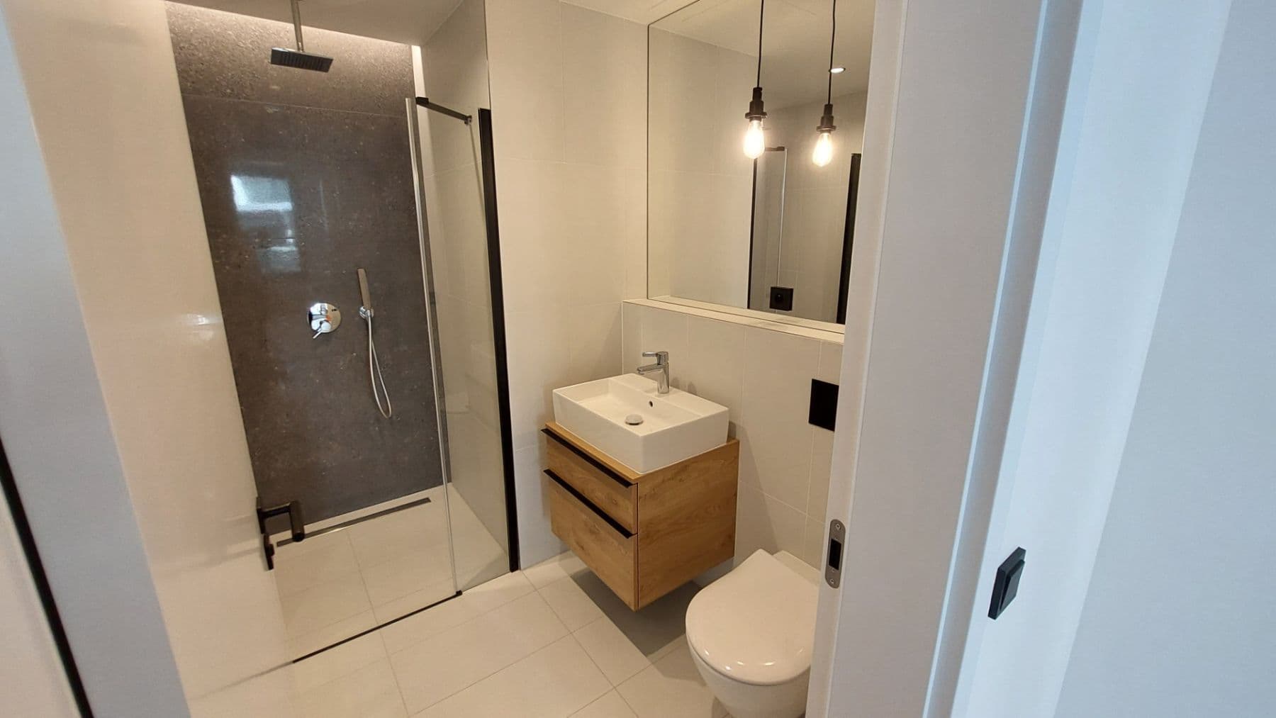 1 bedroom with open-plan kitchen flat to rent, 61 m², Grafická, Prague, Prague 1 bedroom with open-plan kitchen flat to rent, 61 m², Grafická, Prague, Prague