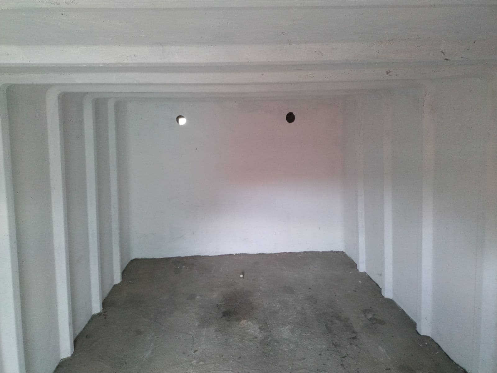 garage to rent, 20 m², Brno, Jihomoravský Region garage to rent, 20 m², Brno, Jihomoravský Region