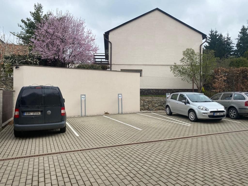 Studio flat to rent, 36 m², Masarykovo náměstí, Mnichovice, Středočeský Region Studio flat to rent, 36 m², Masarykovo náměstí, Mnichovice, Středočeský Region