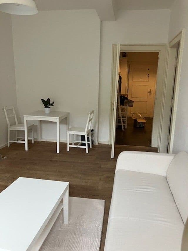 1 bedroom with open-plan kitchen flat to rent, 50 m², Branická, Prague, Prague 1 bedroom with open-plan kitchen flat to rent, 50 m², Branická, Prague, Prague