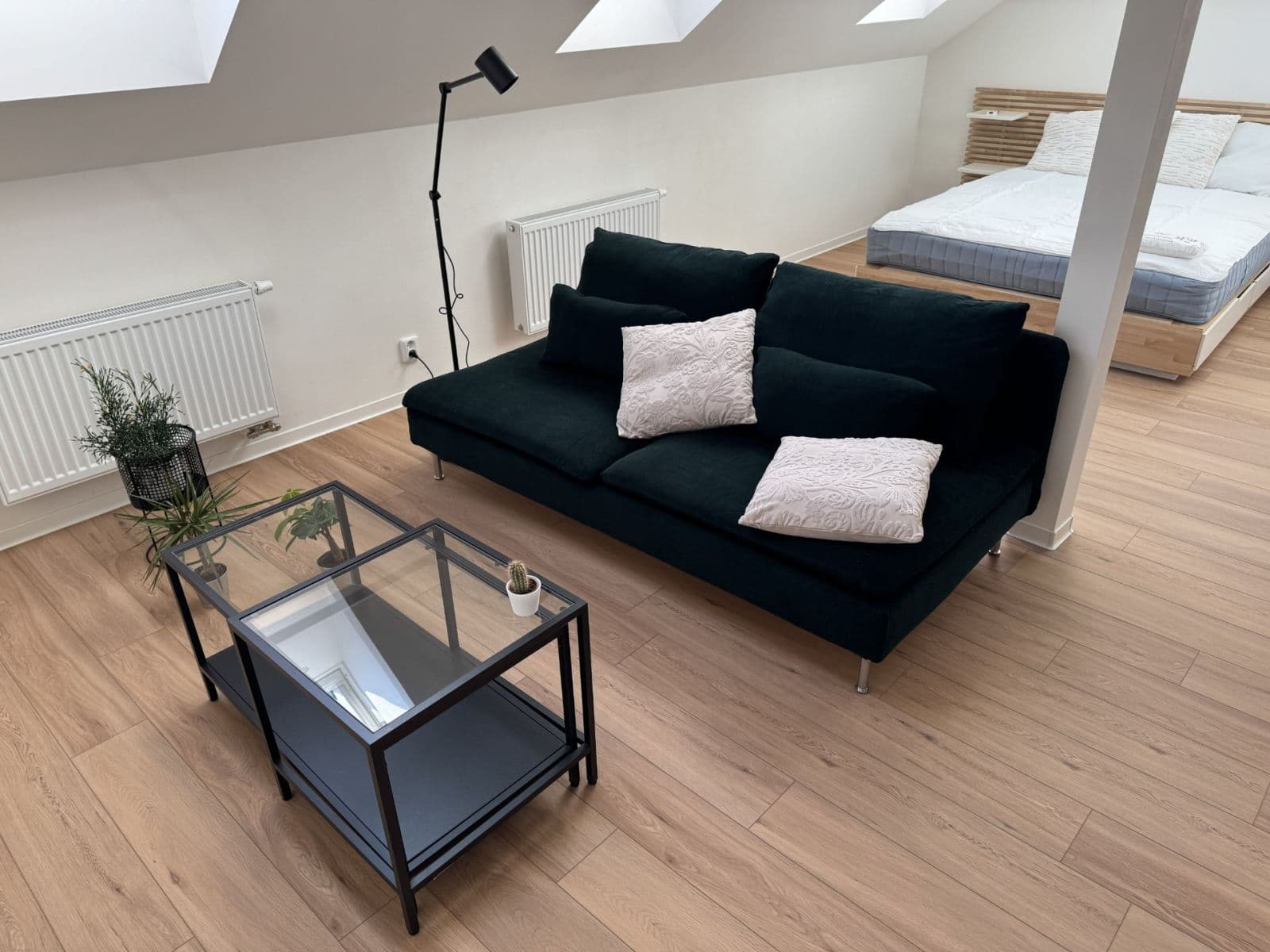 1 bedroom with open-plan kitchen flat to rent, 75 m², Hřímalého, Plzeň, Plzeňský Region 1 bedroom with open-plan kitchen flat to rent, 75 m², Hřímalého, Plzeň, Plzeňský Region