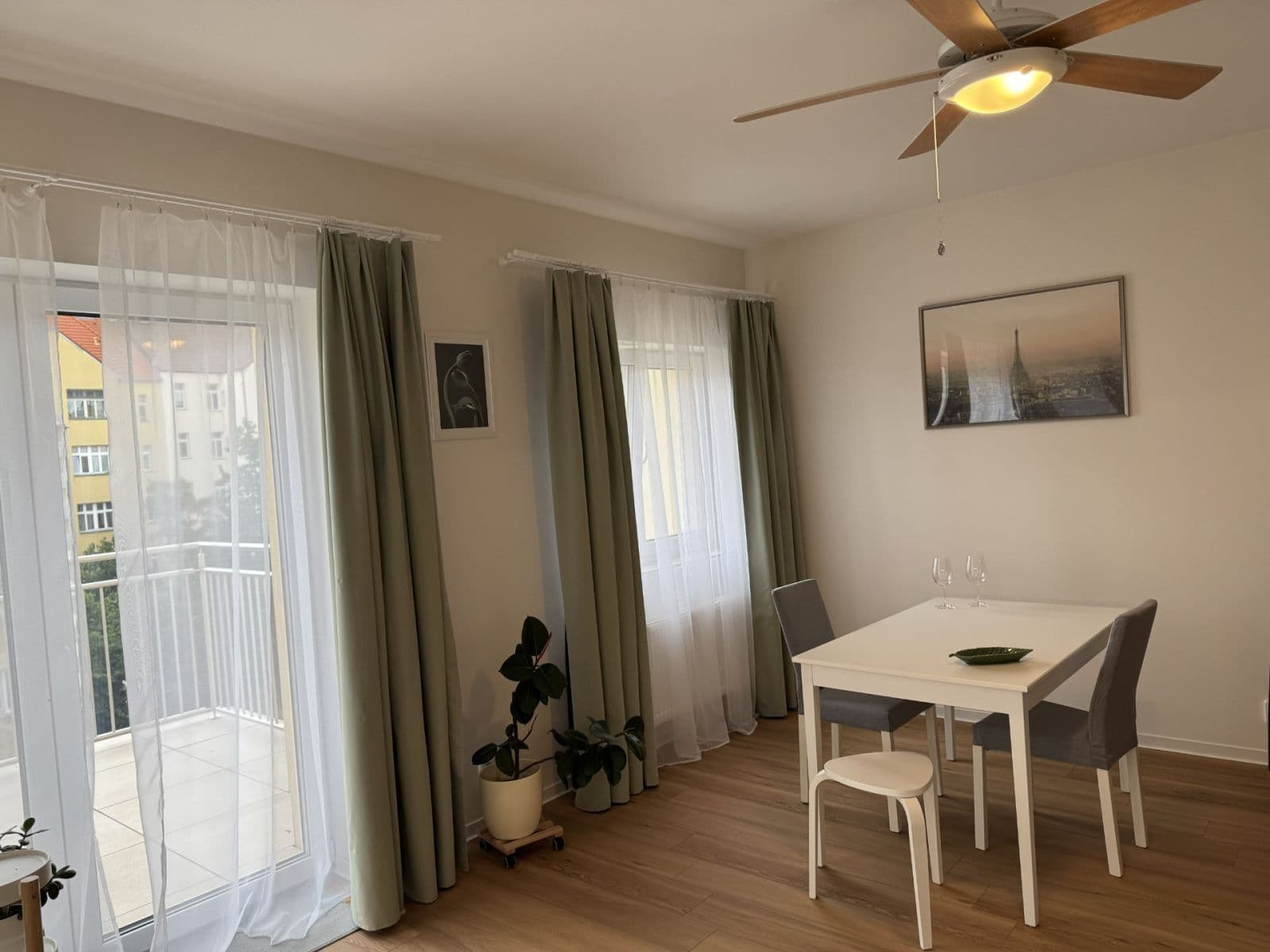 1 bedroom with open-plan kitchen flat to rent, 88 m², Hřímalého, Plzeň, Plzeňský Region 1 bedroom with open-plan kitchen flat to rent, 88 m², Hřímalého, Plzeň, Plzeňský Region