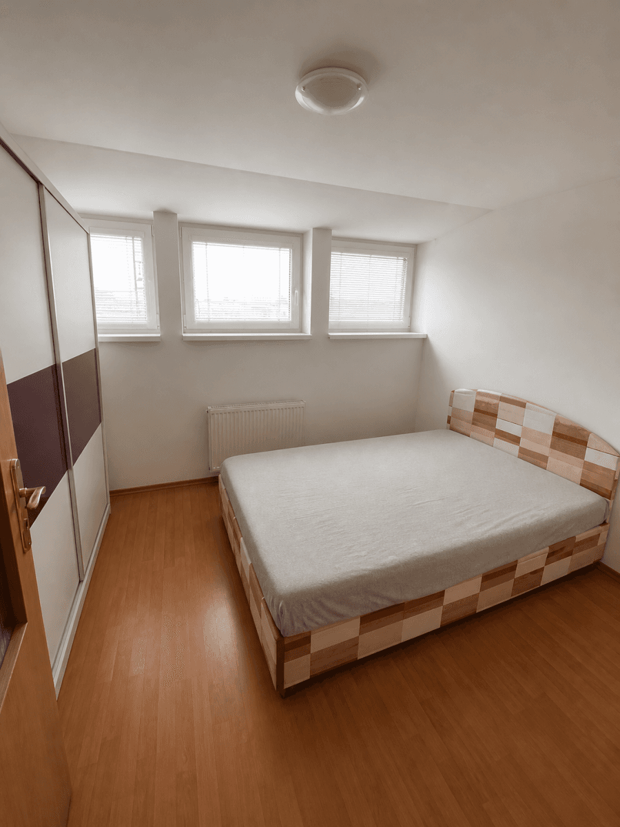 1 bedroom with open-plan kitchen flat to rent, 47 m², Unhošťská, Hostivice, Středočeský Region 1 bedroom with open-plan kitchen flat to rent, 47 m², Unhošťská, Hostivice, Středočeský Region