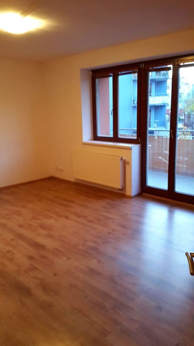 2 bedroom with open-plan kitchen flat to rent, 74 m², Klapkova, Prague, Prague 2 bedroom with open-plan kitchen flat to rent, 74 m², Klapkova, Prague, Prague