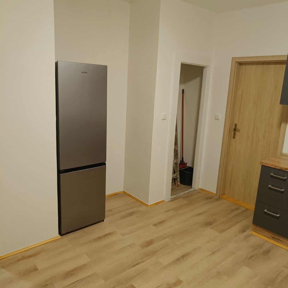 2 bedroom with open-plan kitchen flat to rent, 79 m², Karlovo náměstí, Prague, Prague 2 bedroom with open-plan kitchen flat to rent, 79 m², Karlovo náměstí, Prague, Prague