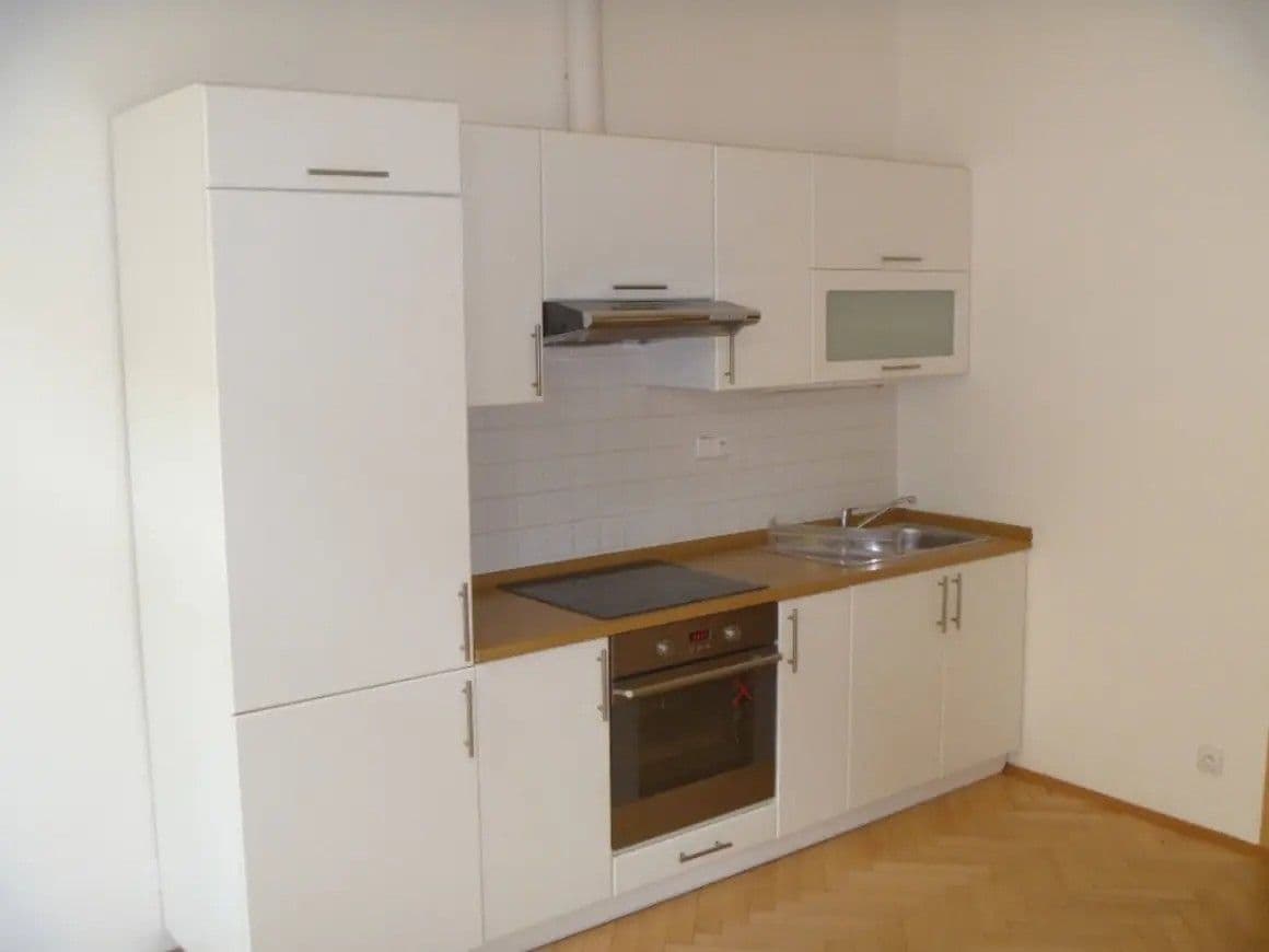 Studio flat to rent, 23 m², Táboritská, Prague, Prague Studio flat to rent, 23 m², Táboritská, Prague, Prague