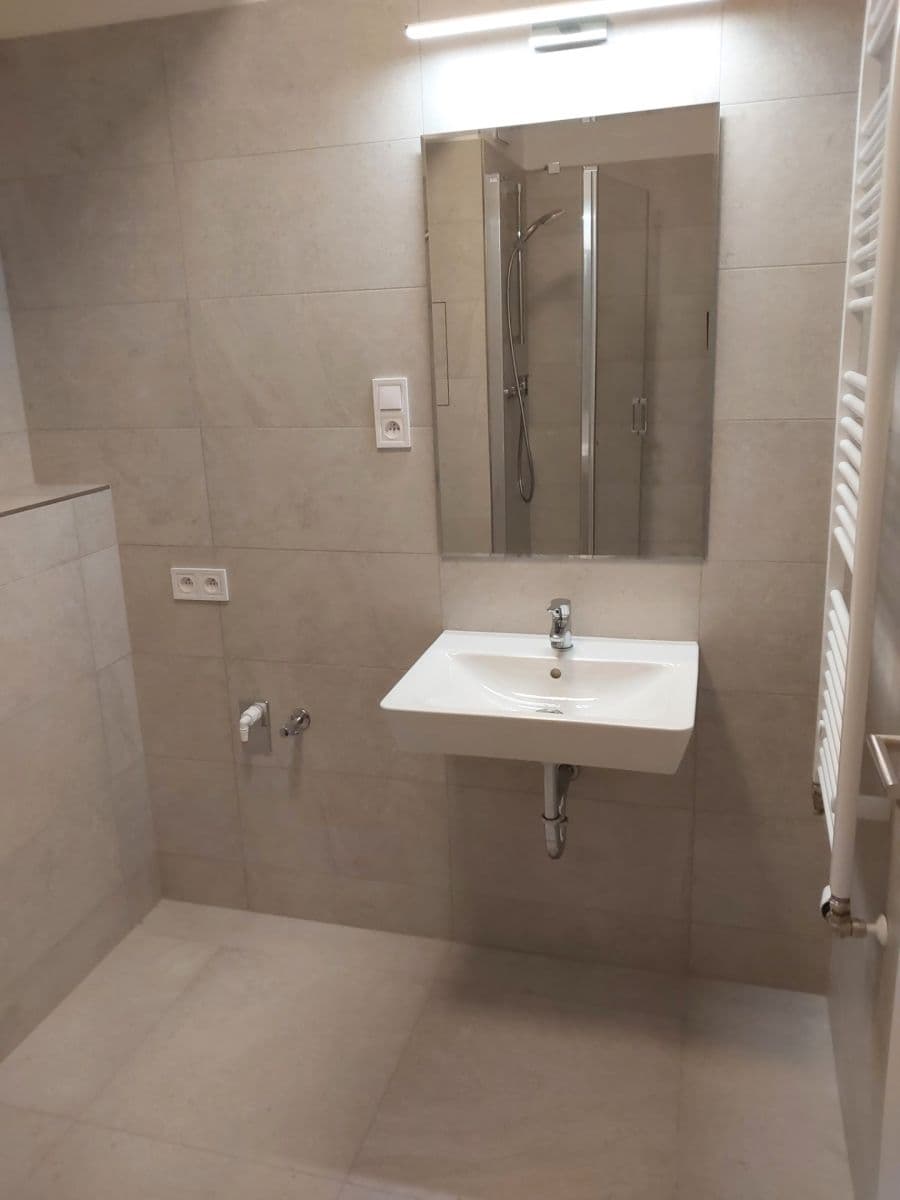 Studio flat to rent, 35 m², Gerstelova, Prague, Prague Studio flat to rent, 35 m², Gerstelova, Prague, Prague