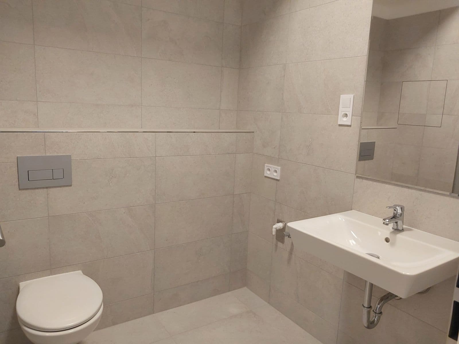 Studio flat to rent, 35 m², Gerstelova, Prague, Prague Studio flat to rent, 35 m², Gerstelova, Prague, Prague