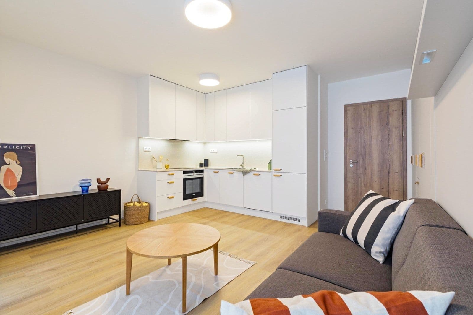Studio flat to rent, 36 m², Vrbenského, Prague, Prague Studio flat to rent, 36 m², Vrbenského, Prague, Prague