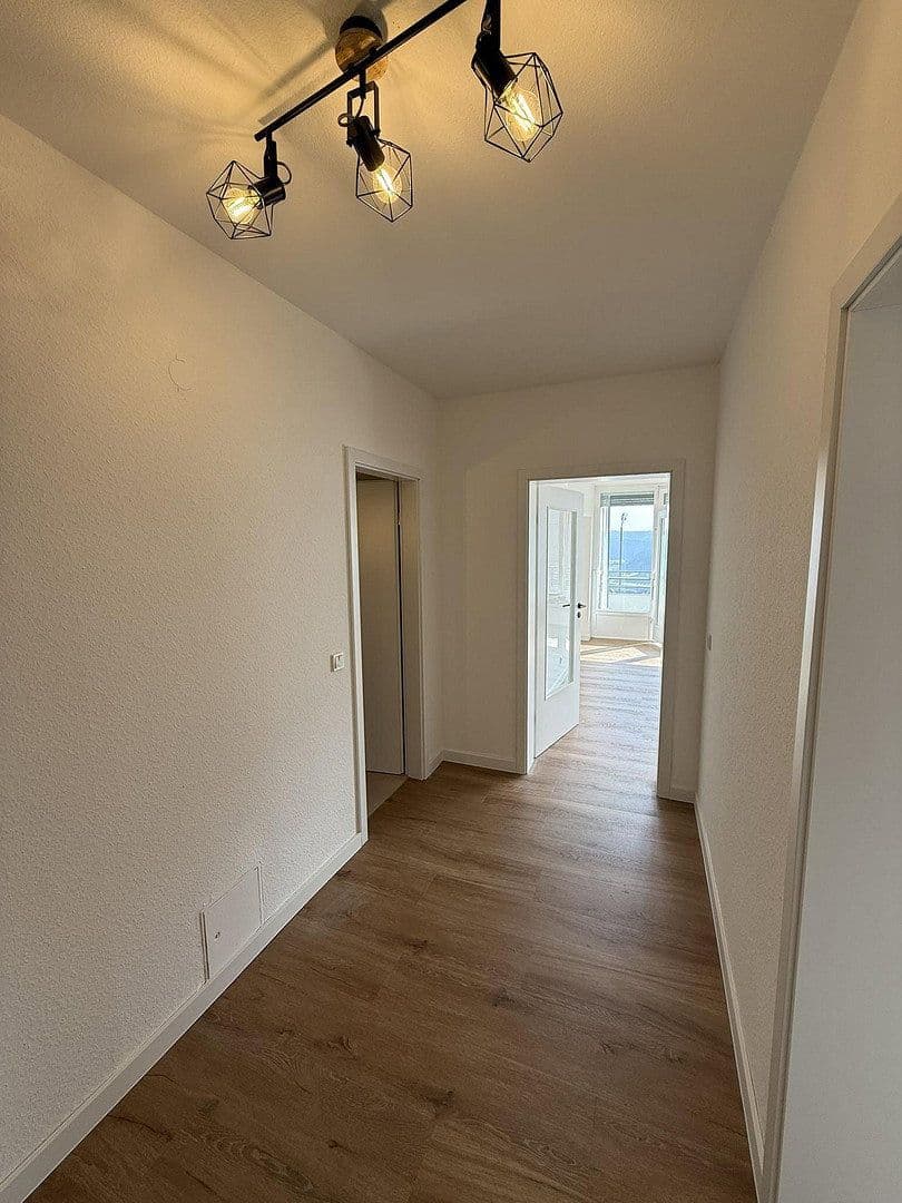 2 bedroom flat to rent, 72 m², Friedrich-Erbert Straße 28, Siegen, North Rhine-Westphalia 2 bedroom flat to rent, 72 m², Friedrich-Erbert Straße 28, Siegen, North Rhine-Westphalia