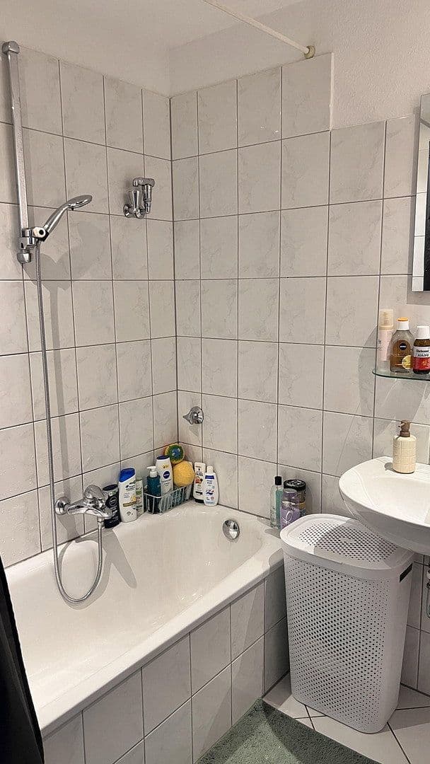 3 bedroom flat to rent, 79 m², Niederdonker Str. 9, Düsseldorf, North Rhine-Westphalia 3 bedroom flat to rent, 79 m², Niederdonker Str. 9, Düsseldorf, North Rhine-Westphalia