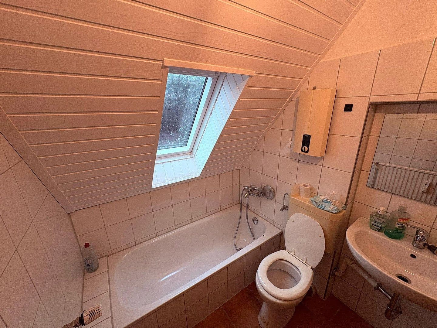 1 bedroom with open-plan kitchen flat to rent, 50 m², In der Wüste 39, Leverkusen, North Rhine-Westphalia 1 bedroom with open-plan kitchen flat to rent, 50 m², In der Wüste 39, Leverkusen, North Rhine-Westphalia