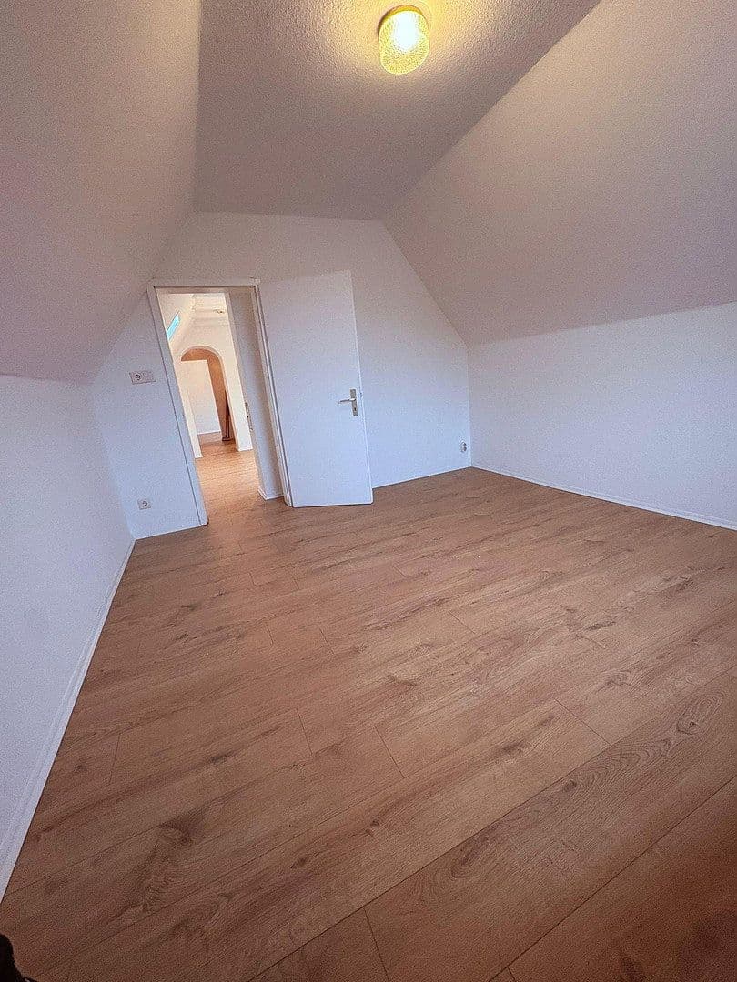 1 bedroom with open-plan kitchen flat to rent, 50 m², In der Wüste 39, Leverkusen, North Rhine-Westphalia 1 bedroom with open-plan kitchen flat to rent, 50 m², In der Wüste 39, Leverkusen, North Rhine-Westphalia