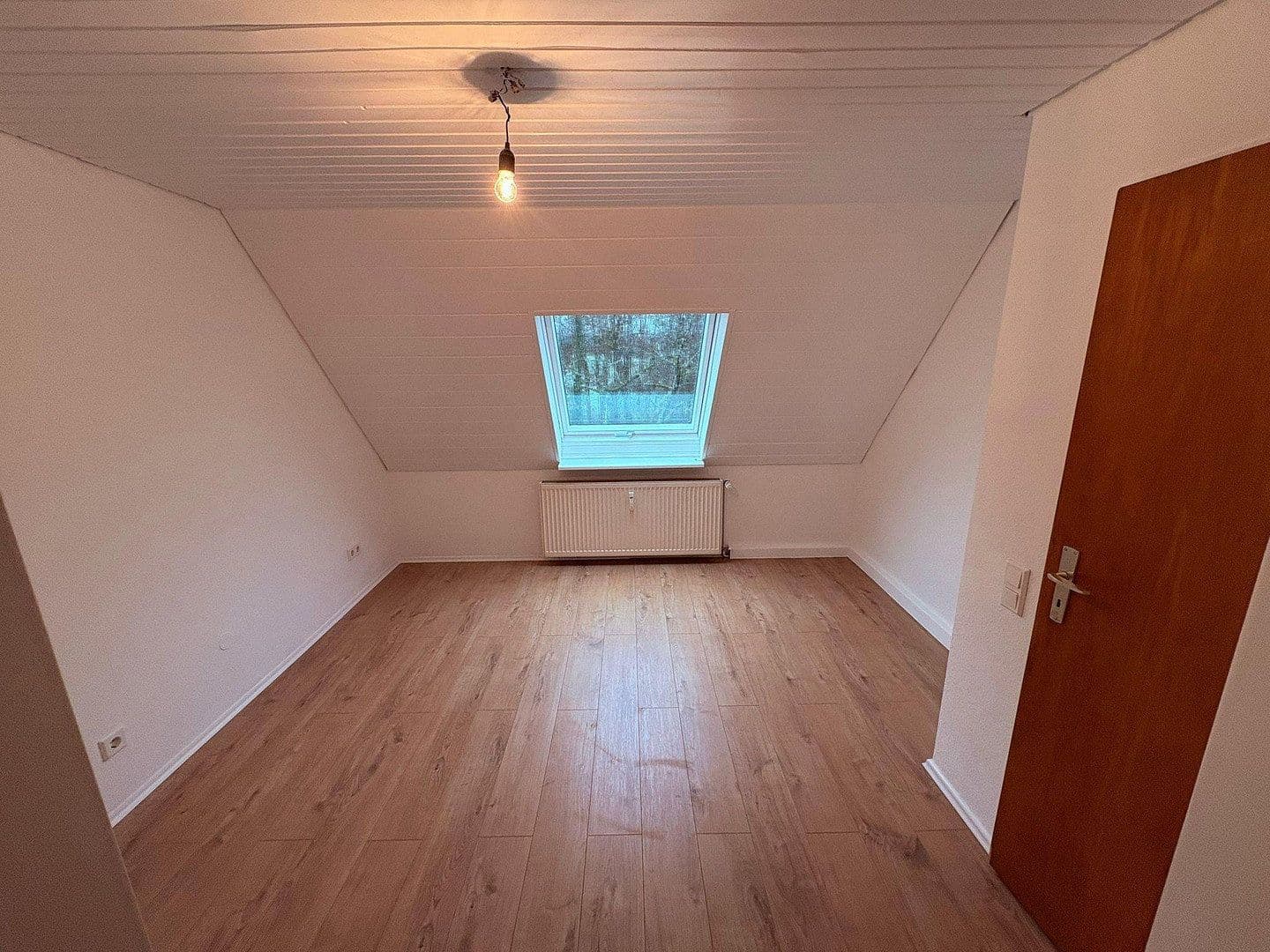1 bedroom with open-plan kitchen flat to rent, 50 m², In der Wüste 39, Leverkusen, North Rhine-Westphalia 1 bedroom with open-plan kitchen flat to rent, 50 m², In der Wüste 39, Leverkusen, North Rhine-Westphalia