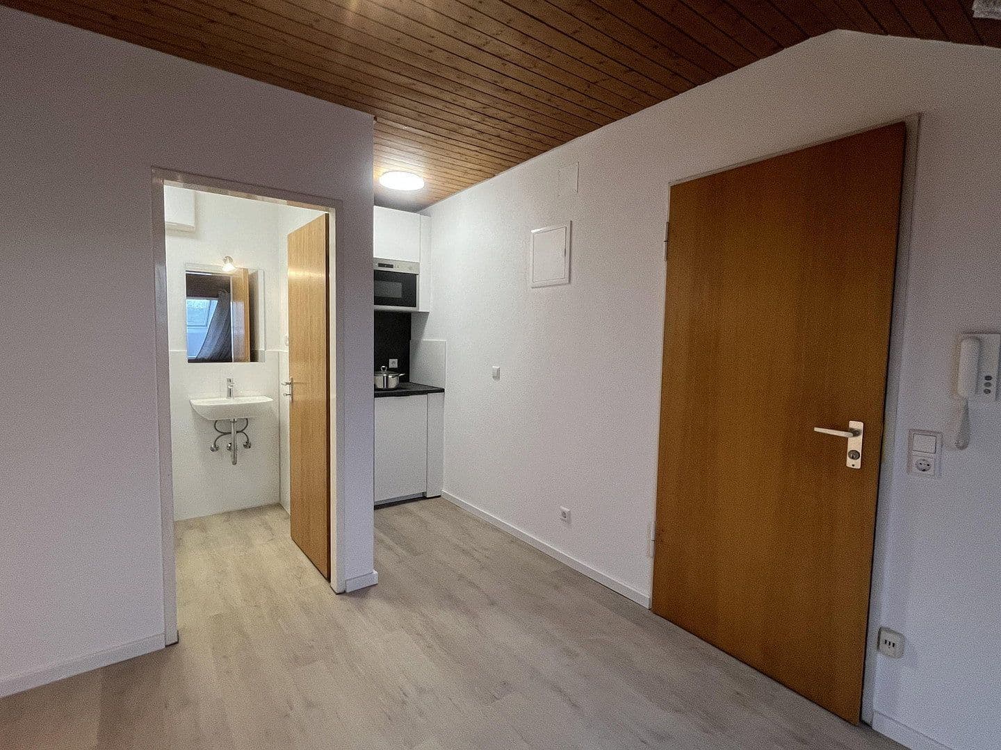 1 bedroom flat to rent, 17 m², Mühlstrasse 50, Nürtingen, Baden-Württemberg 1 bedroom flat to rent, 17 m², Mühlstrasse 50, Nürtingen, Baden-Württemberg