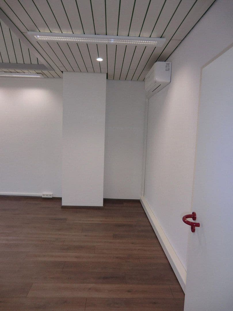 office to rent, 112 m², Maybachstr. 3, Karlsruhe, Baden-Württemberg office to rent, 112 m², Maybachstr. 3, Karlsruhe, Baden-Württemberg